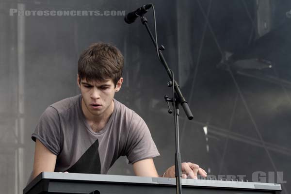 KLAXONS - 2011-06-24 - PARIS - Hippodrome de Longchamp - 